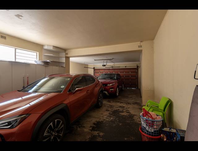 3 BEDROOM FREEHOLD FOR SALE IN SUIDEROORD